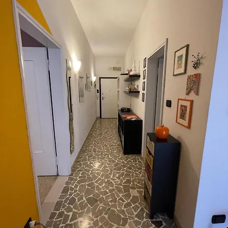 Apartment Bright Well-located